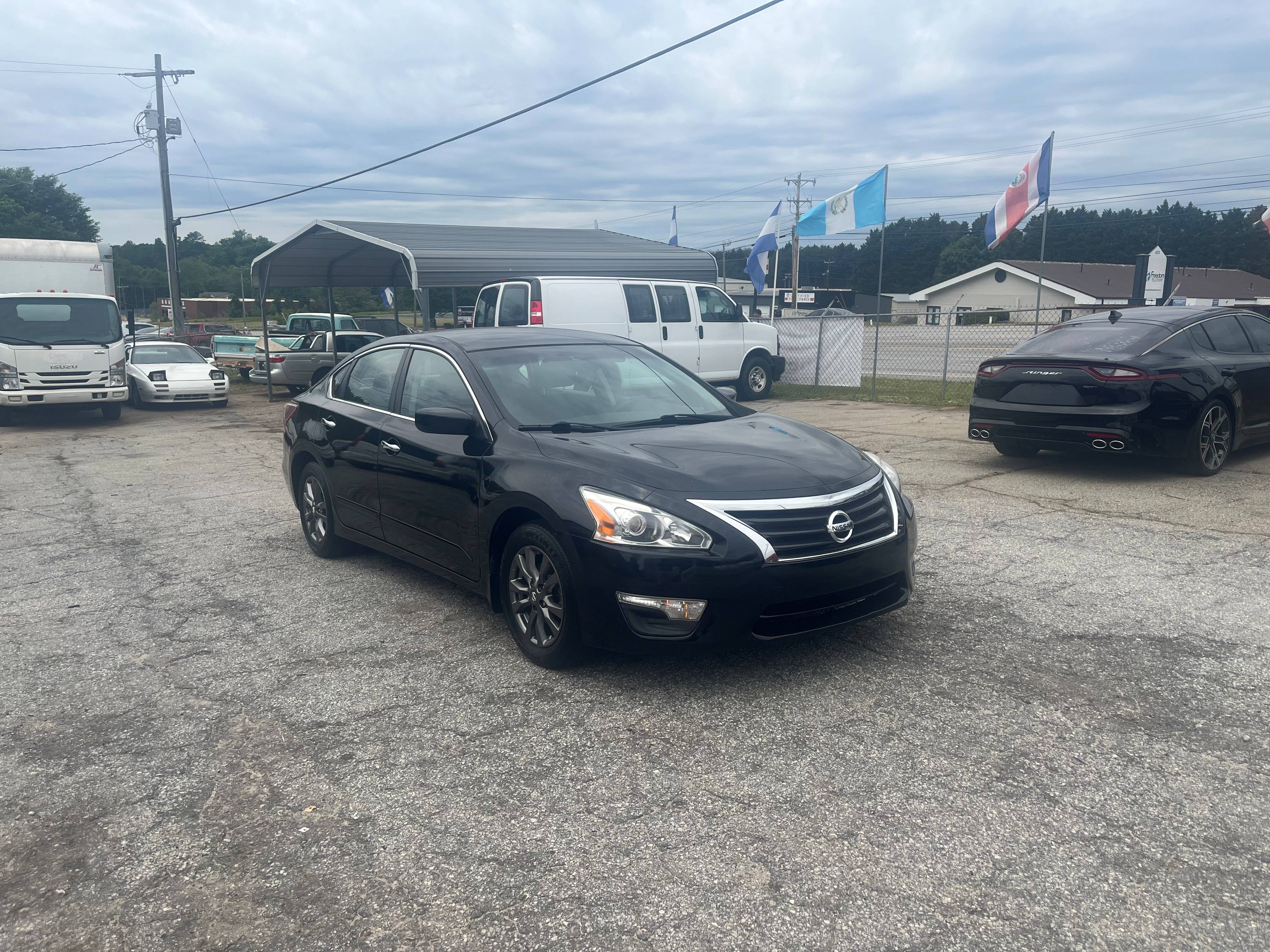 2015 Nissan Altima 2.5 S's photo